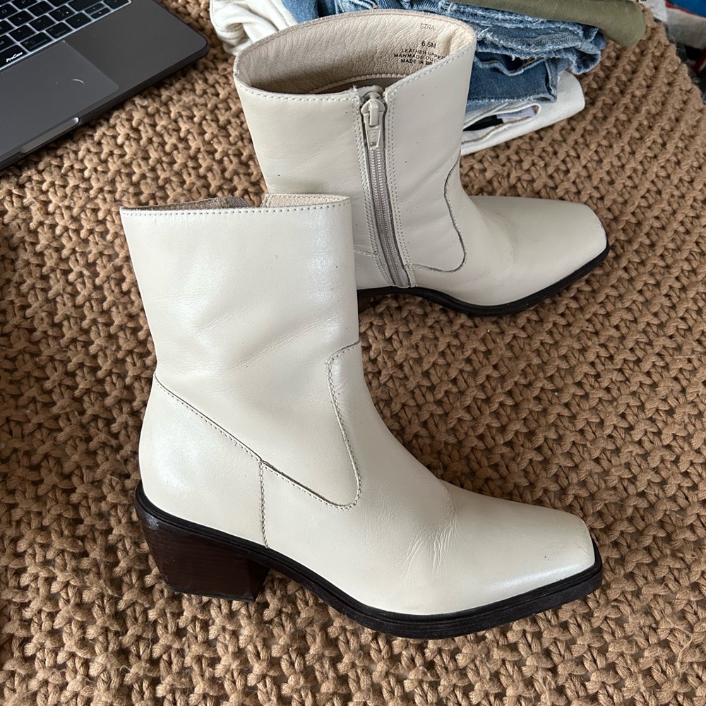 Matisse white western boot